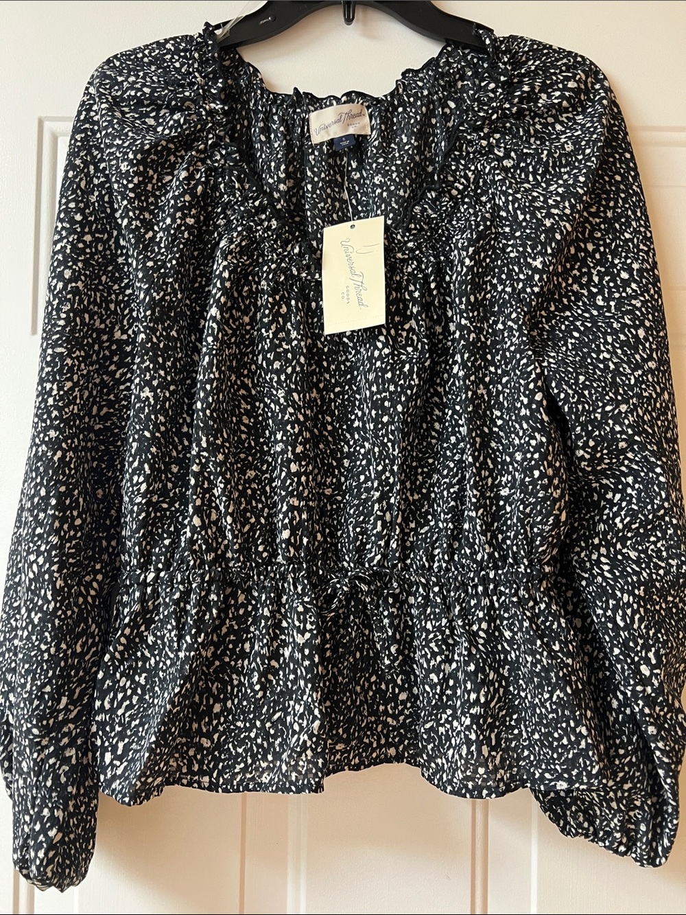 Universal Thread  Black & White Printed Peplum Blouse